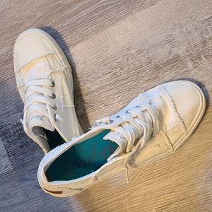 Blowfish Malibu canvas Sneaker size 10